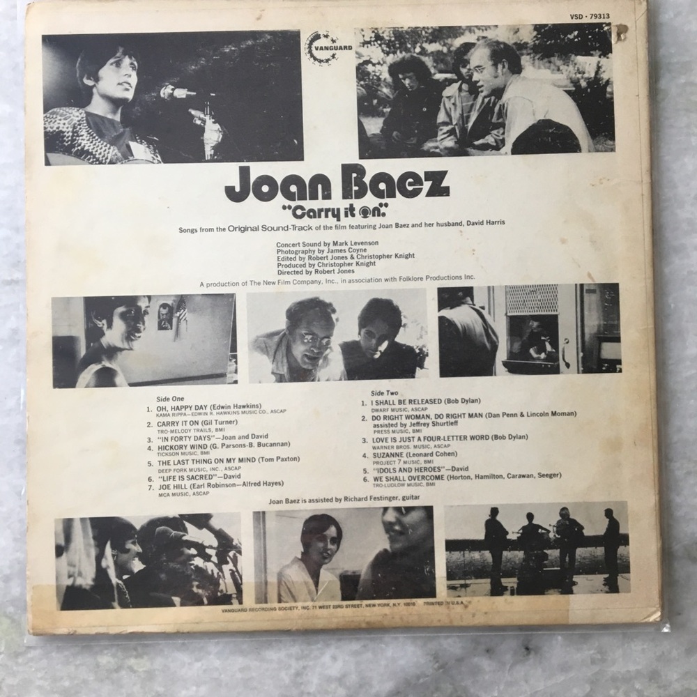 Joan Baez 'Carry It On' Soundtrack Album, featuring Bob Dylan and others 😎🎙🎼 - Picture 15 of 16